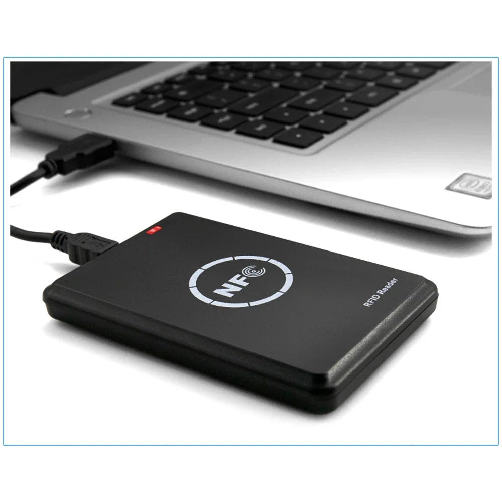 قارئ ثنائي النطاق بتقنية NFC وRFID - استنساخ USB لترددي 13.56 ميجاهرتز و125 كيلوهرتز | تاجي تيك