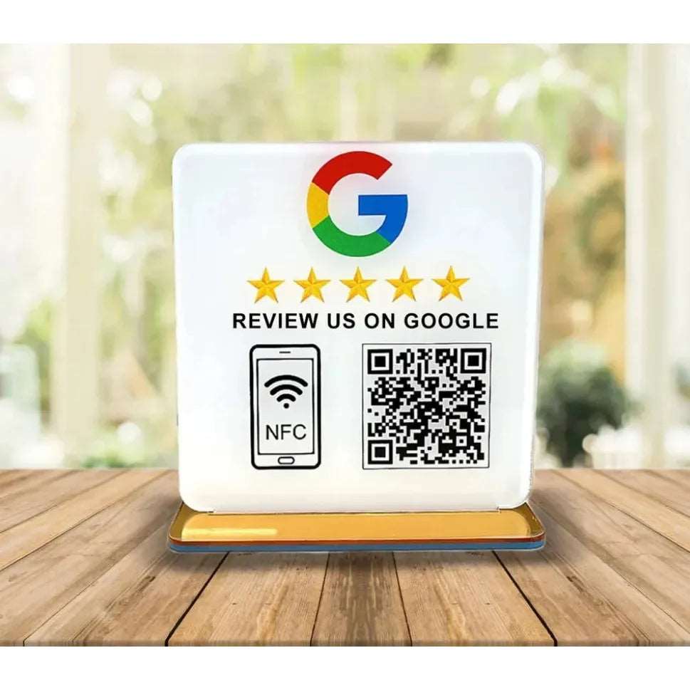 Individuelles Google-Bewertungsschild mit NFC-Technologie im Einsatz