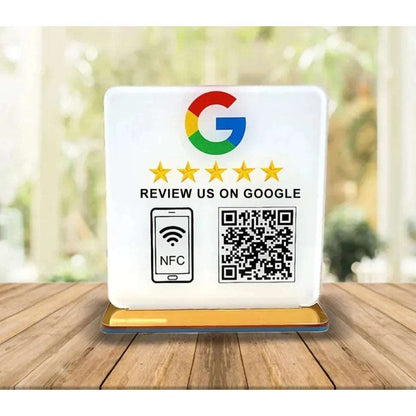 Individuelles Google-Bewertungsschild mit NFC-Technologie im Einsatz