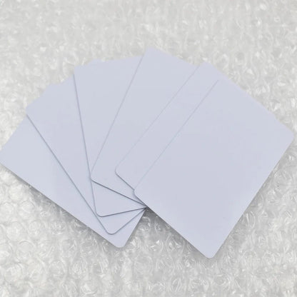Einfache Verbindung zu Kontakten mit NFC-Businesskarten
