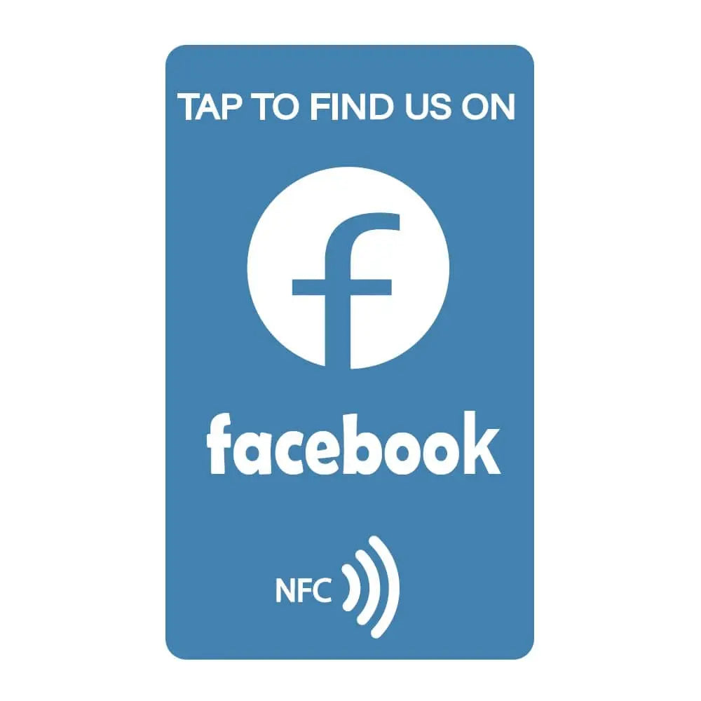 Blaues NFC-Kartenschild mit weißem Facebook-Logo und dem Text „Tap to find us on Facebook“.