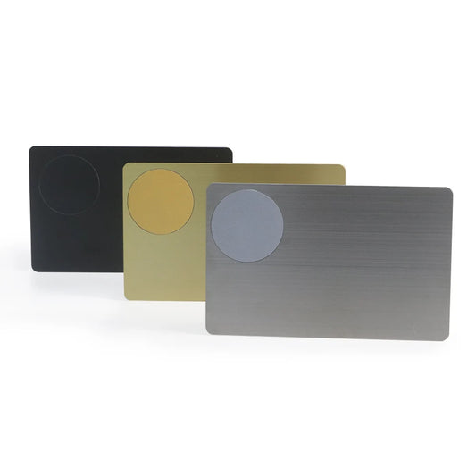 NFC Metallkarte – NTAG215/216 Chip, 13,56 MHz, kontaktlose digitale Visitenkarte, programmierbar, mit Geschenkbox | Taggytech