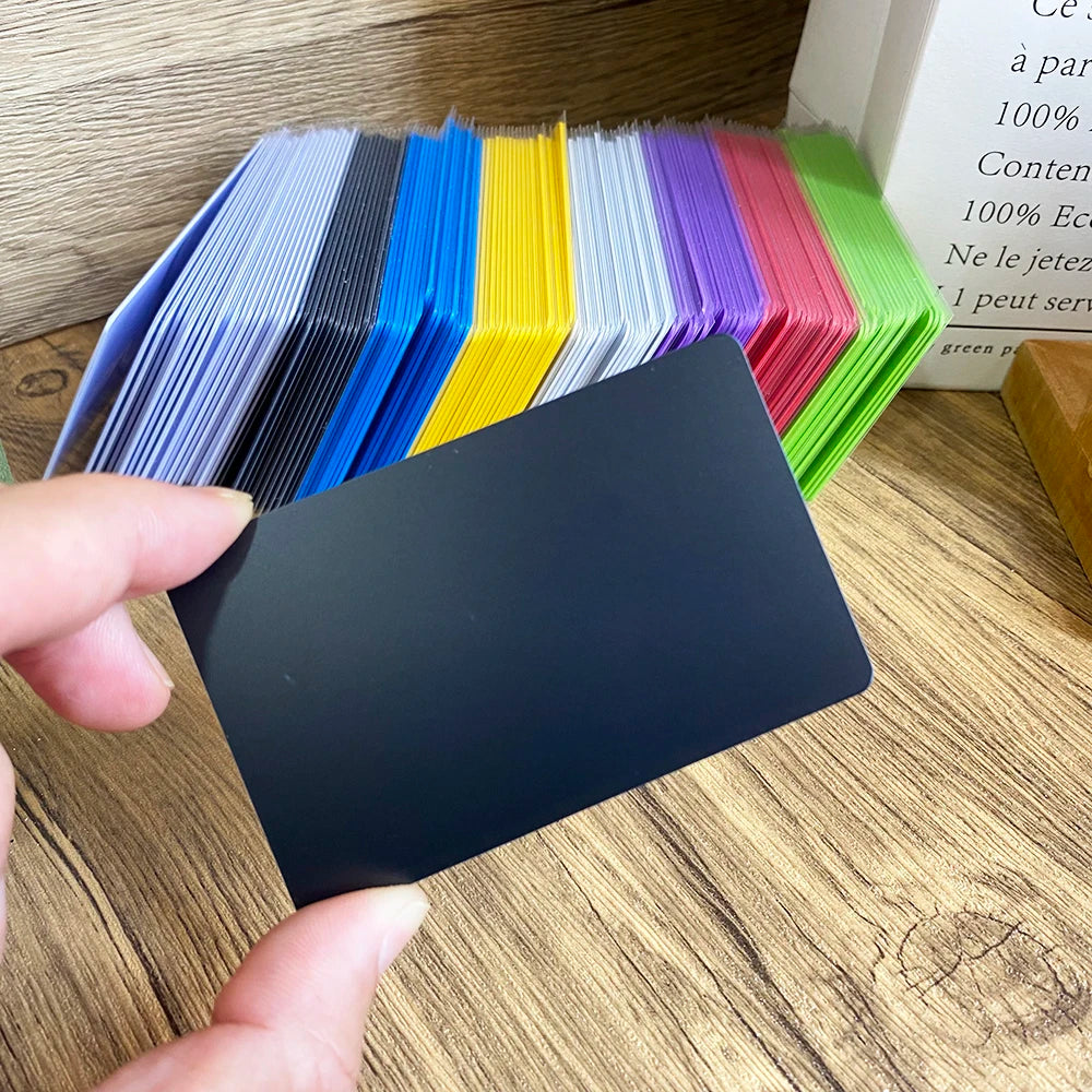 NFC Digital Business Card – Wallet-sized, instant contact &amp; social media | Taggytech