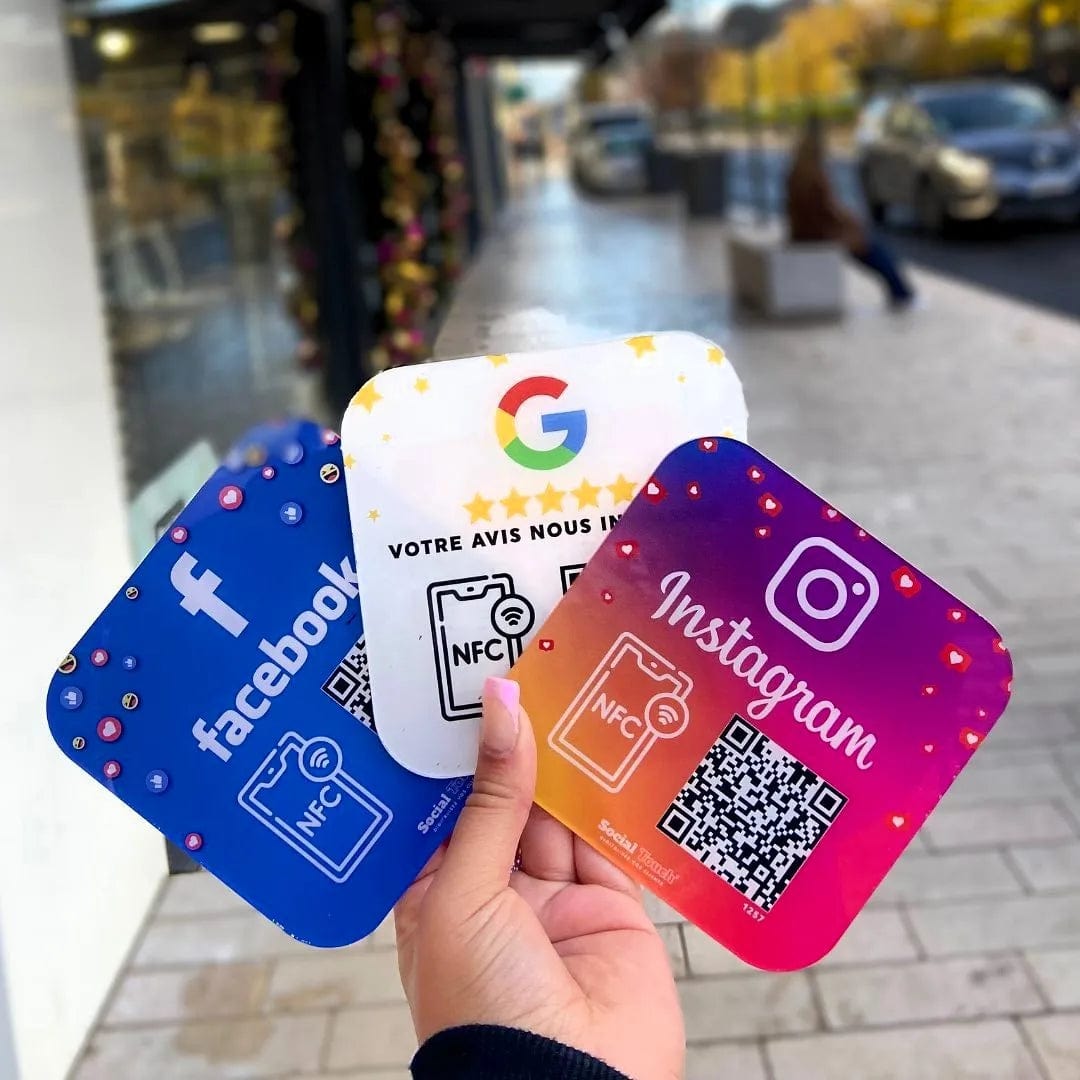 Verstärken Sie Ihre Bewertungen auf Google und Social Media mit dem NFC Bewertungsschild
