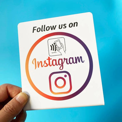 Präsentieren Sie Instagram-Profile direkt auf dem NFC Ständer für einfache Verbindungen
