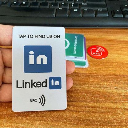  NFC Cards für LinkedIn, ideal für schnelles Networking und Teilen von professionellen Kontakten.