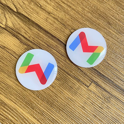 Anti-Metall NFC Sticker NTAG213 – 30 mm, Epoxid, Social-Media-Ready