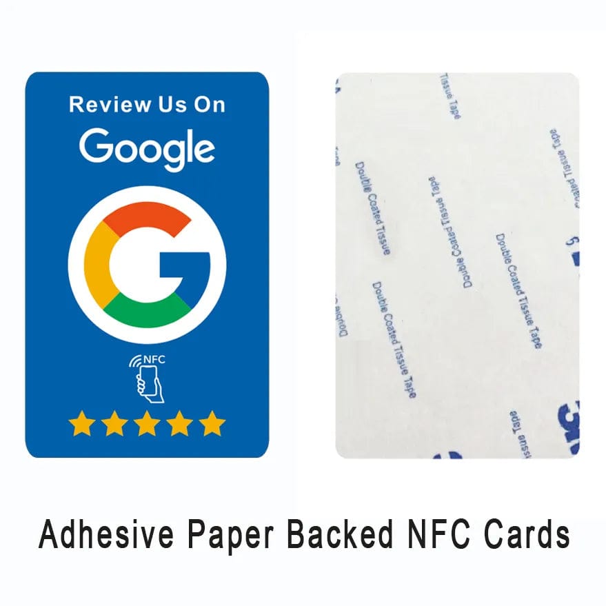 NFC Google-Bewertungskarten auf einem Tischdisplay zur Verbesserung der Kundenbindung
