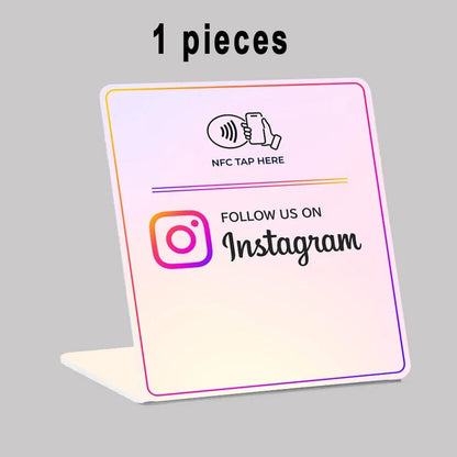 Steigern Sie Ihre Instagram-Follower mit dem praktischen NFC-Display-Ständer für Social Media.

