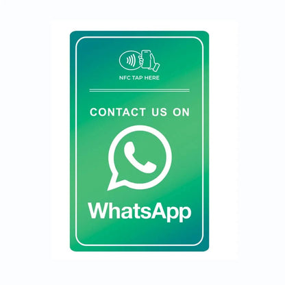 Kunde scannt NFC Karte und startet eine WhatsApp-Nachricht an das Unternehmen