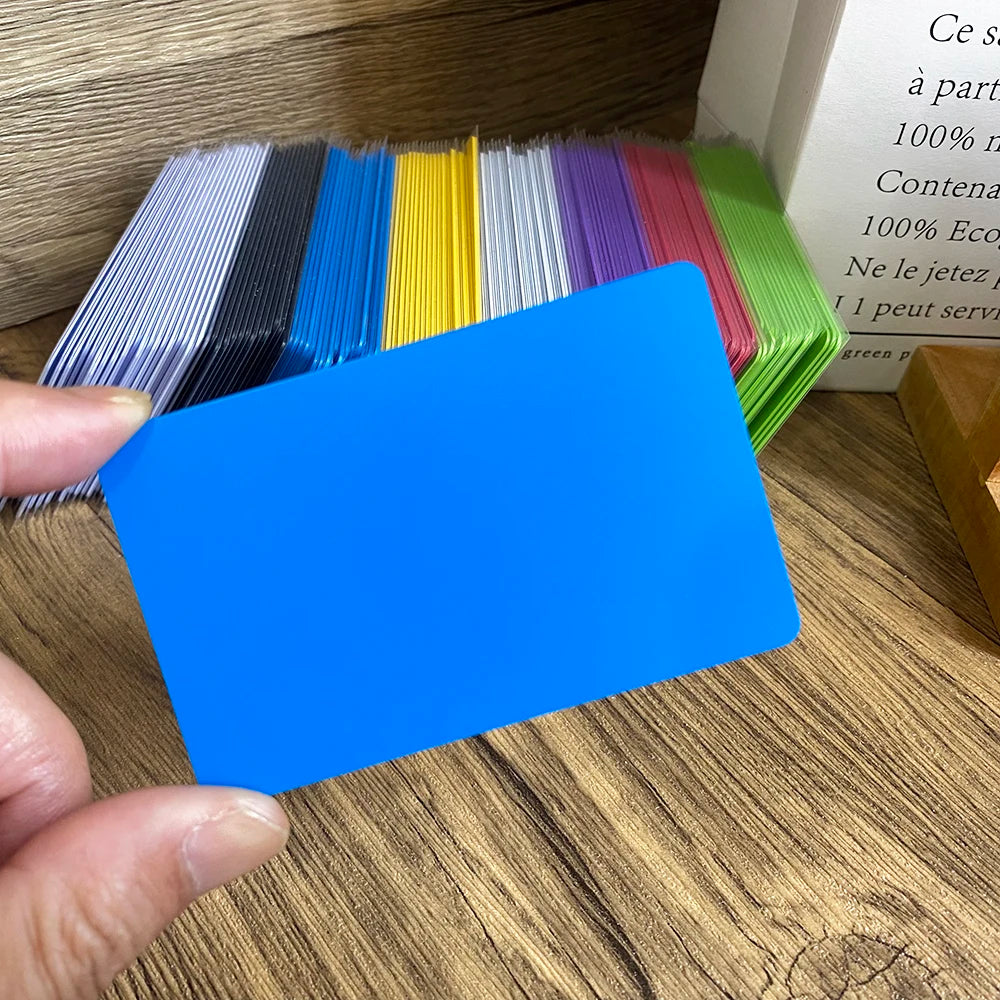 NFC Digital Business Card – Wallet-sized, instant contact &amp; social media | Taggytech